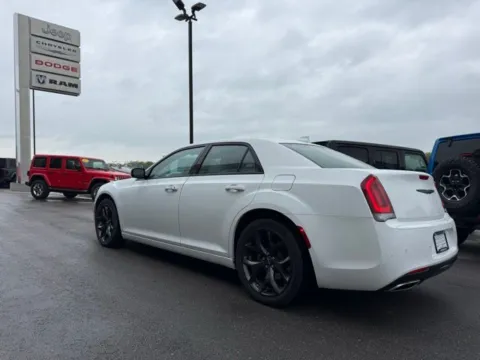 More photos of 2023 Chrysler 300 S at Airport Chrysler Dodge Jeep Ram, MO