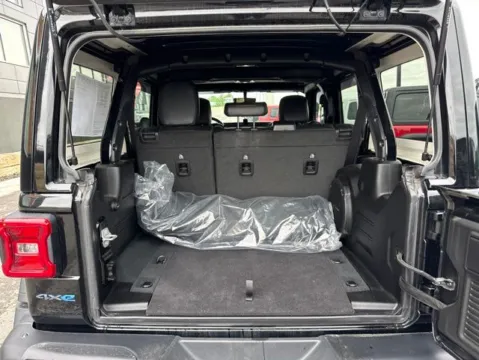 More photos of 2023 Jeep Wrangler Rubicon 4xe at Airport Chrysler Dodge Jeep Ram, MO