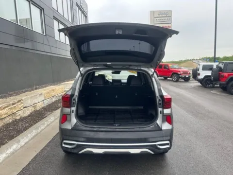 More photos of 2021 Kia Seltos S at Airport Chrysler Dodge Jeep Ram, MO