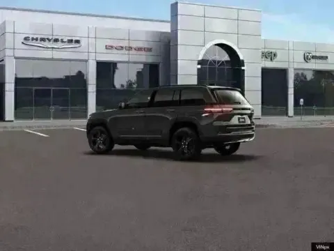 More photos of 2026 Jeep Grand Cherokee Limited at Airport Chrysler Dodge Jeep Ram, MO