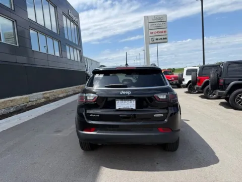 More photos of 2024 Jeep Compass Latitude Lux at Airport Chrysler Dodge Jeep Ram, MO