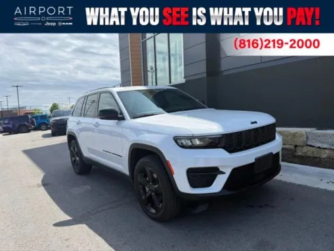 White 2023 Jeep Grand Cherokee Altitude X for sale in Platte City, MO