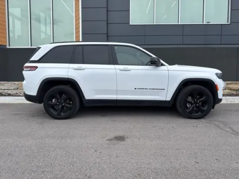 Photos of 2023 Jeep Grand Cherokee Altitude X for sale in Platte City, MO at Airport Chrysler Dodge Jeep Ram