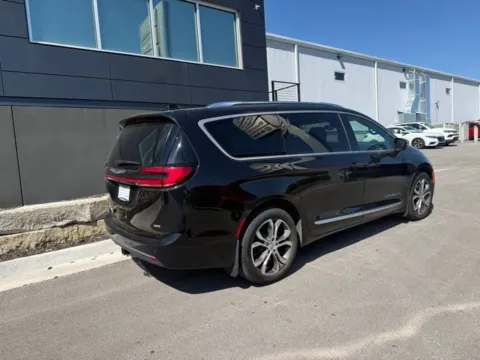 Another view of 2025 Chrysler Pacifica Pinnacle for sale in Platte City, MO at Airport Chrysler Dodge Jeep Ram