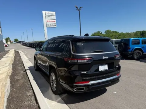 More photos of 2024 Jeep Grand Cherokee L Summit at Airport Chrysler Dodge Jeep Ram, MO