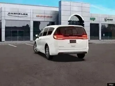 More photos of 2027 Chrysler Pacifica Select at Airport Chrysler Dodge Jeep Ram, MO