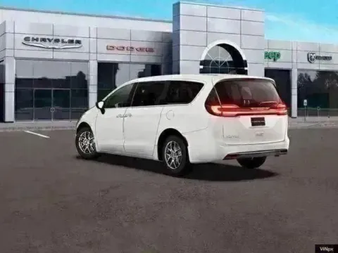 More photos of 2027 Chrysler Pacifica Select at Airport Chrysler Dodge Jeep Ram, MO