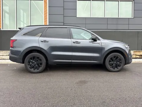 Photos of 2021 Kia Sorento S for sale in Platte City, MO at Airport Chrysler Dodge Jeep Ram