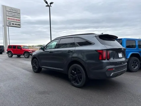 More photos of 2021 Kia Sorento S at Airport Chrysler Dodge Jeep Ram, MO