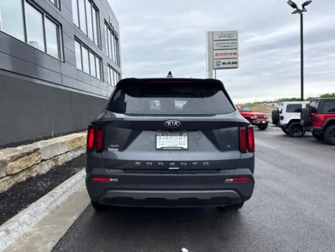 More photos of 2021 Kia Sorento S at Airport Chrysler Dodge Jeep Ram, MO