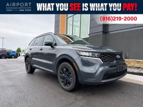 Gray 2021 Kia Sorento S for sale in Platte City, MO