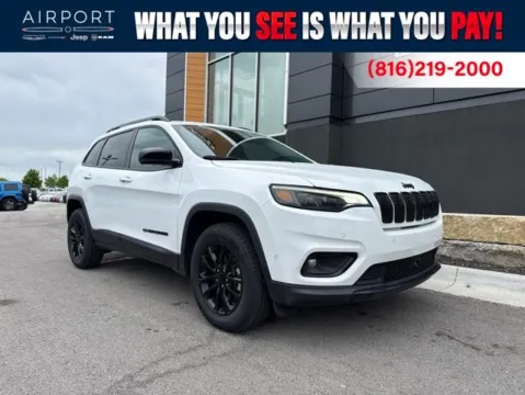 White 2023 Jeep Cherokee Altitude for sale in Platte City, MO