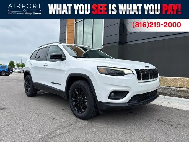 White 2023 Jeep Cherokee Altitude for sale in Platte City, MO