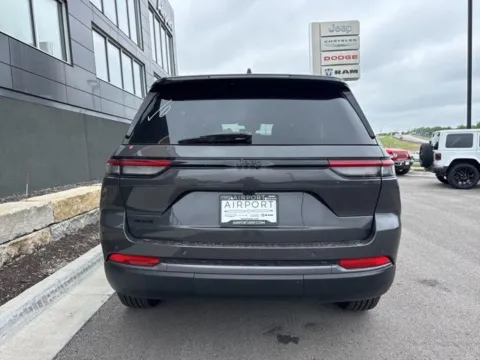 More photos of 2026 Jeep Grand Cherokee Laredo Altitude at Airport Chrysler Dodge Jeep Ram, MO