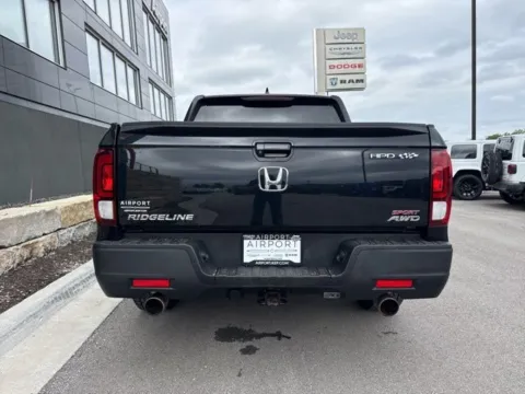 More photos of 2021 Honda Ridgeline Sport at Airport Chrysler Dodge Jeep Ram, MO