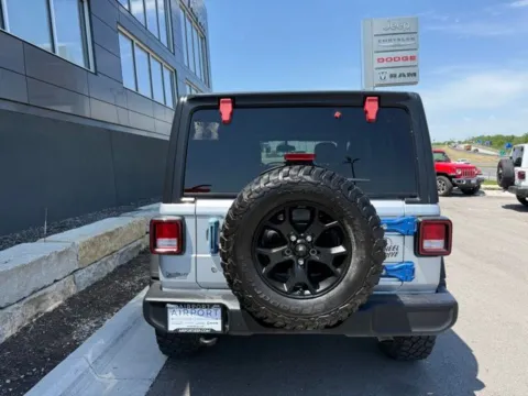 More photos of 2022 Jeep Wrangler Unlimited Willys at Airport Chrysler Dodge Jeep Ram, MO