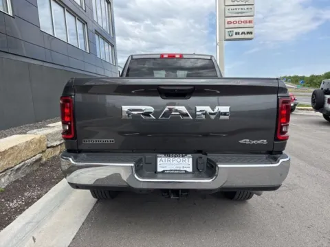 More photos of 2025 Ram 2500 Big Horn at Airport Chrysler Dodge Jeep Ram, MO
