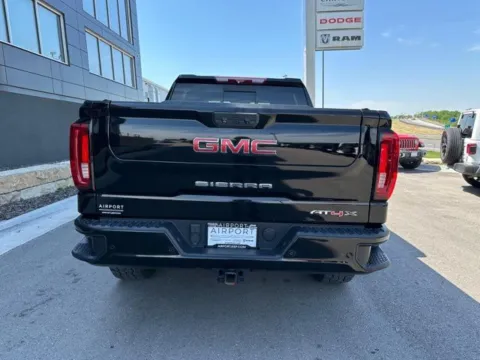 More photos of 2022 GMC Sierra 1500 AT4X at Airport Chrysler Dodge Jeep Ram, MO