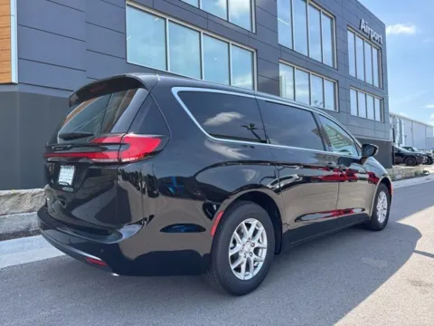 Another view of 2027 Chrysler Pacifica Select for sale in Platte City, MO at Airport Chrysler Dodge Jeep Ram