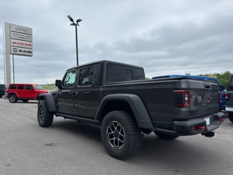 More photos of 2025 Jeep Gladiator Rubicon at Airport Chrysler Dodge Jeep Ram, MO