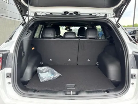 More photos of 2026 Jeep Compass Trailhawk at Airport Chrysler Dodge Jeep Ram, MO