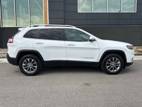 Photos of 2021 Jeep Cherokee Latitude Lux for sale in Platte City, MO at Airport Chrysler Dodge Jeep Ram