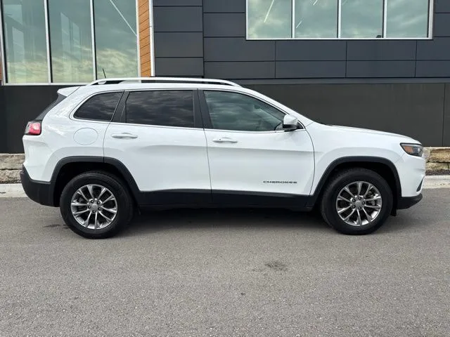 Used 2021 Jeep Cherokee Latitude Lux with VIN 1C4PJMMX3MD212660 for sale in Kansas City