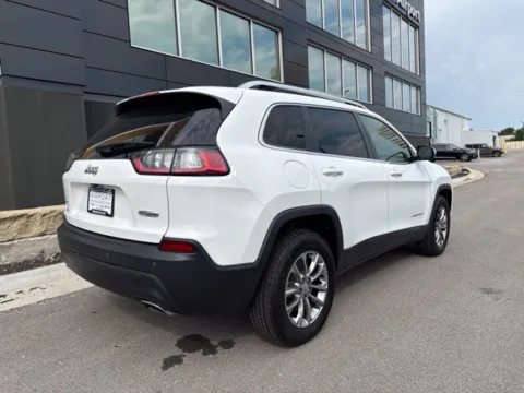 Another view of 2021 Jeep Cherokee Latitude Lux for sale in Platte City, MO at Airport Chrysler Dodge Jeep Ram