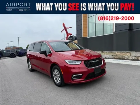 Red 2025 Chrysler Pacifica Select for sale in Platte City, MO