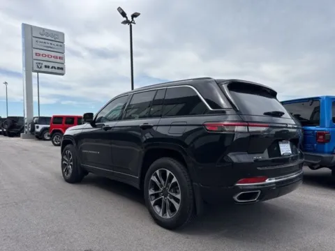 More photos of 2023 Jeep Grand Cherokee Overland at Airport Chrysler Dodge Jeep Ram, MO