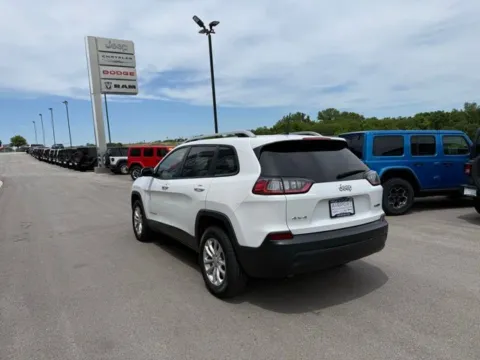 More photos of 2020 Jeep Cherokee Latitude at Airport Chrysler Dodge Jeep Ram, MO