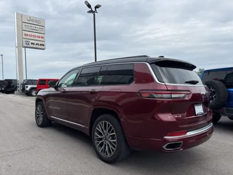 More photos of 2024 Jeep Grand Cherokee L Summit at Airport Chrysler Dodge Jeep Ram, MO