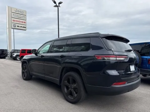 More photos of 2024 Jeep Grand Cherokee L Limited at Airport Chrysler Dodge Jeep Ram, MO