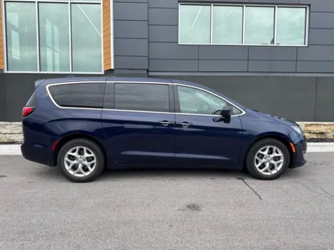 Photos of 2017 Chrysler Pacifica Touring L for sale in Platte City, MO at Airport Chrysler Dodge Jeep Ram