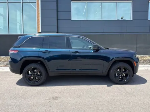 Photos of 2026 Jeep Grand Cherokee Limited for sale in Platte City, MO at Airport Chrysler Dodge Jeep Ram