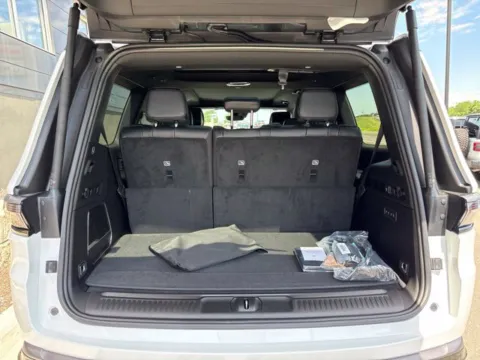 More photos of 2026 Jeep Grand Wagoneer Limited Reserve at Airport Chrysler Dodge Jeep Ram, MO
