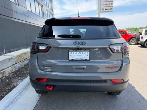 More photos of 2023 Jeep Compass Trailhawk at Airport Chrysler Dodge Jeep Ram, MO