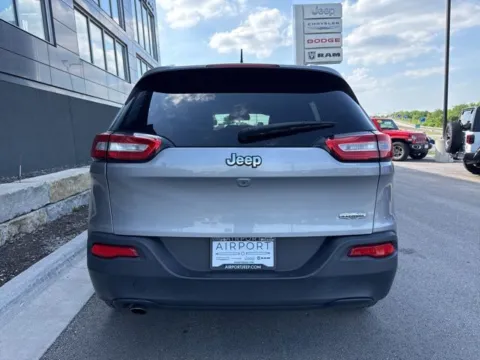More photos of 2017 Jeep Cherokee Latitude at Airport Chrysler Dodge Jeep Ram, MO