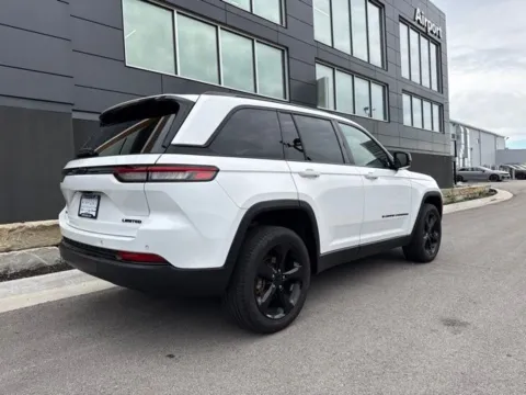 Another view of 2023 Jeep Grand Cherokee Limited for sale in Platte City, MO at Airport Chrysler Dodge Jeep Ram