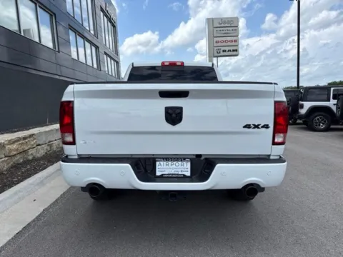 More photos of 2022 Ram 1500 Classic Express at Airport Chrysler Dodge Jeep Ram, MO