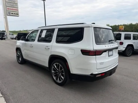 More photos of 2024 Jeep Wagoneer Series III at Airport Chrysler Dodge Jeep Ram, MO