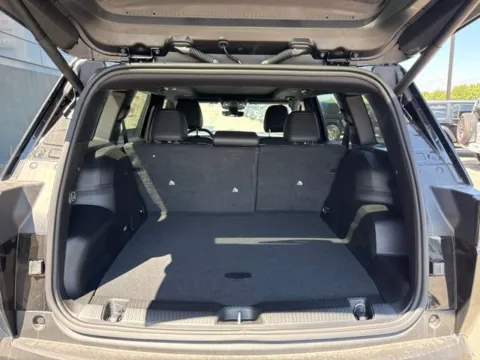 More photos of 2026 Jeep Cherokee Limited at Airport Chrysler Dodge Jeep Ram, MO