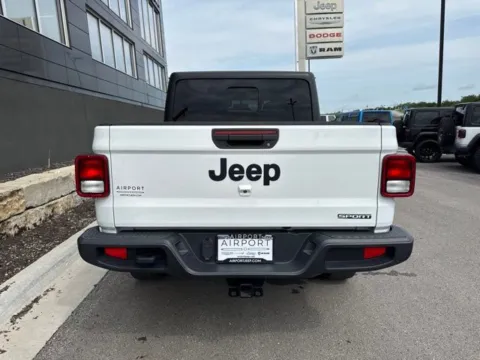 More photos of 2020 Jeep Gladiator Sport at Airport Chrysler Dodge Jeep Ram, MO