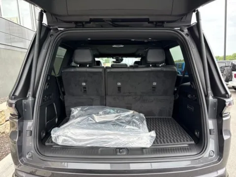 More photos of 2026 Jeep Grand Wagoneer Limited Reserve at Airport Chrysler Dodge Jeep Ram, MO