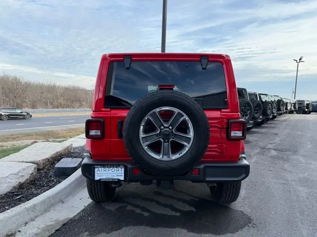 2022 Jeep Wrangler Unlimited Sahara - Photo 7