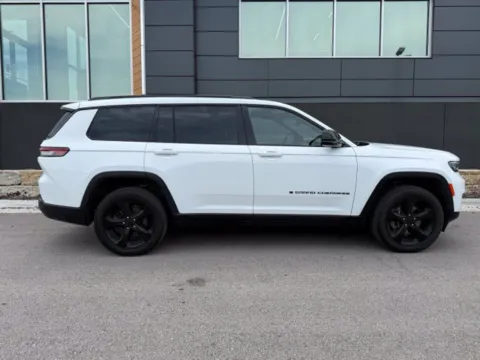 Photos of 2023 Jeep Grand Cherokee L Altitude for sale in Platte City, MO at Airport Chrysler Dodge Jeep Ram
