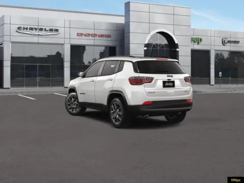 More photos of 2026 Jeep Compass Latitude at Airport Chrysler Dodge Jeep Ram, MO