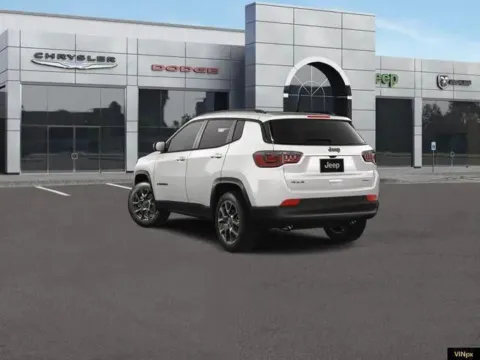 More photos of 2026 Jeep Compass Latitude at Airport Chrysler Dodge Jeep Ram, MO