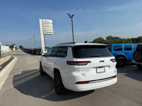 More photos of 2026 Jeep Grand Cherokee L Limited Reserve at Airport Chrysler Dodge Jeep Ram, MO