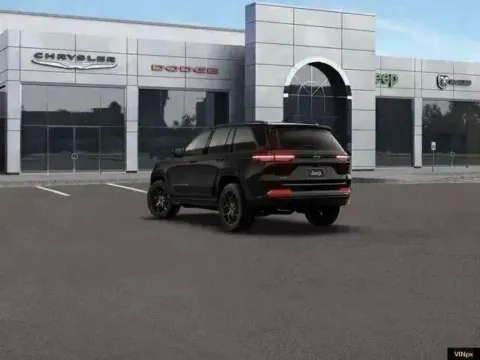 More photos of 2026 Jeep Grand Cherokee Summit at Airport Chrysler Dodge Jeep Ram, MO
